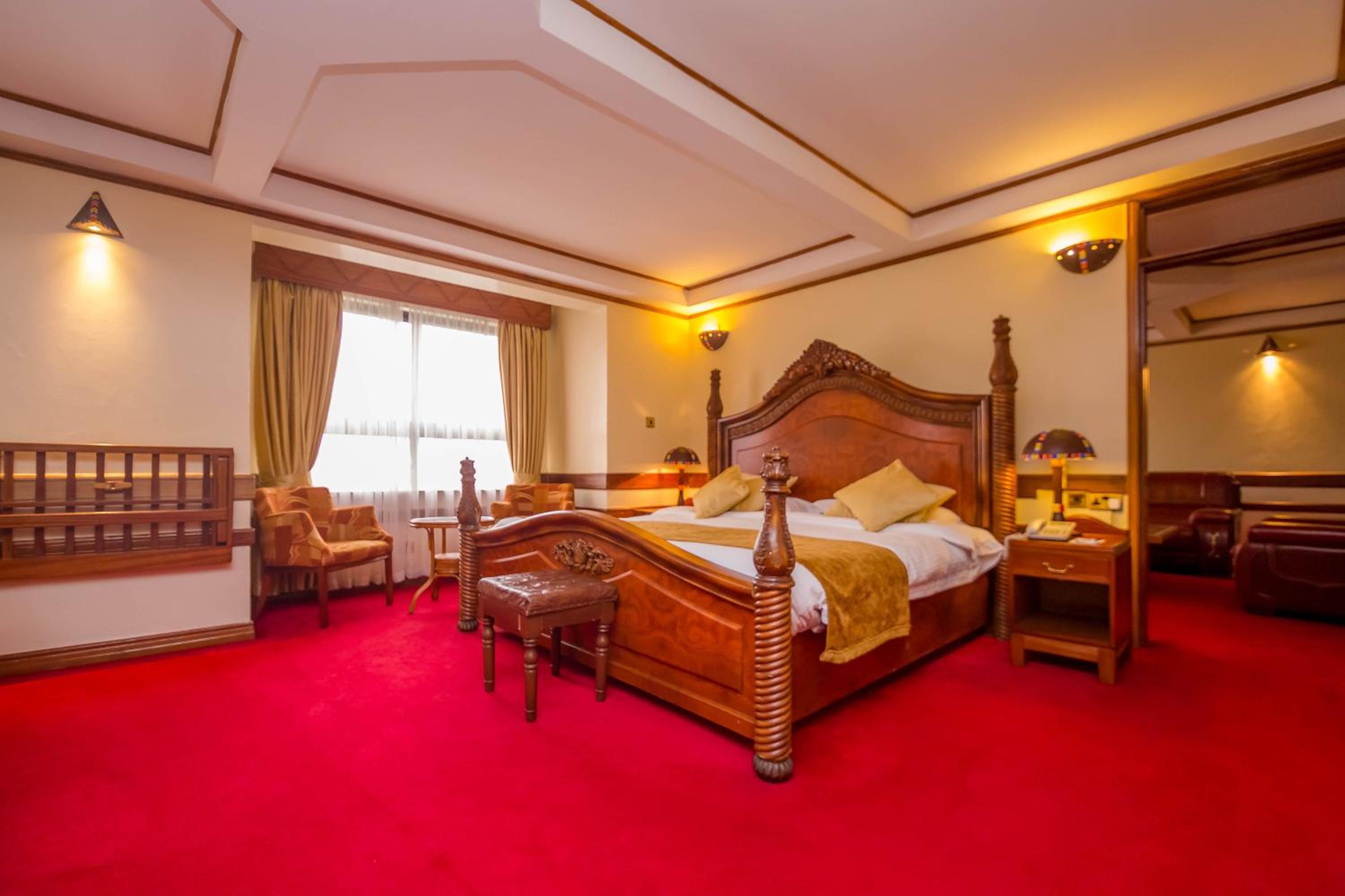 Luxury, Suite