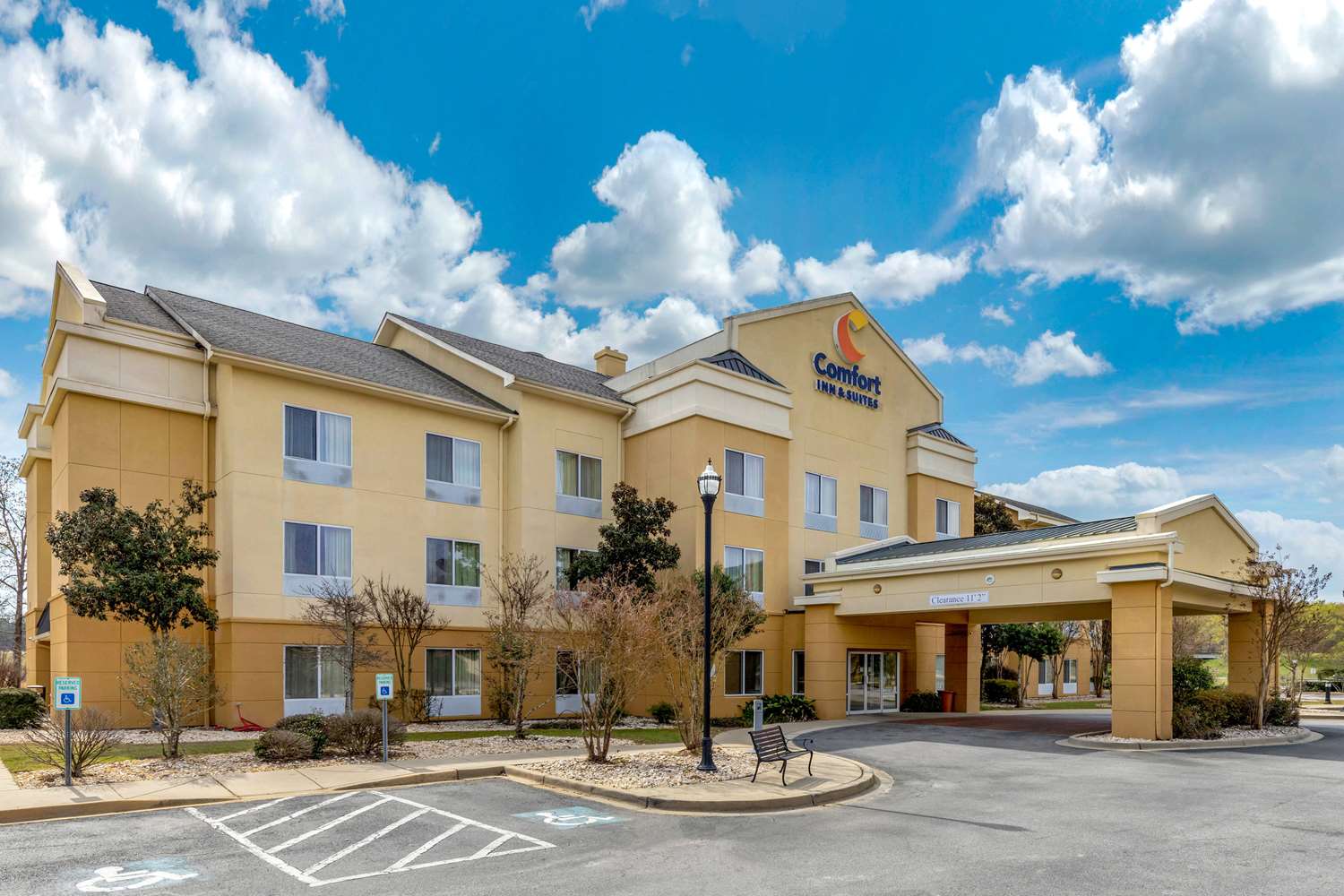 Comfort Inn & Suites Camden, SC 3/24
