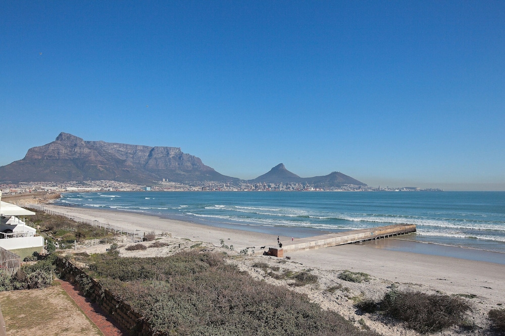 Cape Town Beachfront Apartments At Leisure Bay 43/50