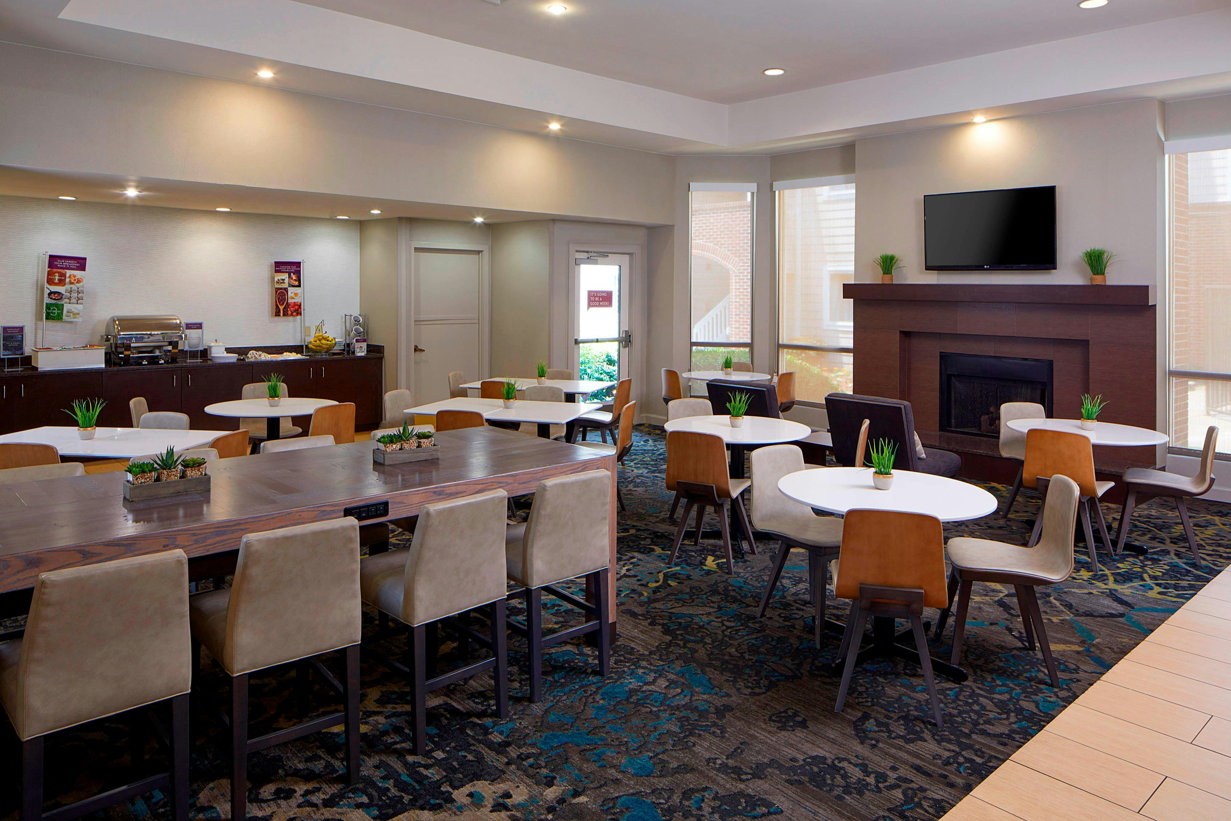 Residence Inn By Marriott Atlanta Airport North Virginia Ave 15/16