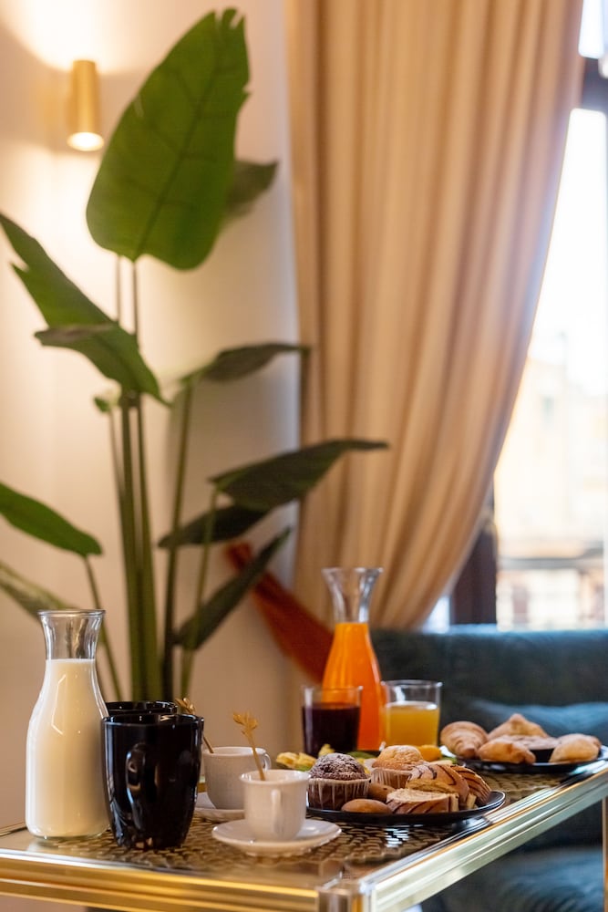 Sanfelice Rooms & Suites 20/50