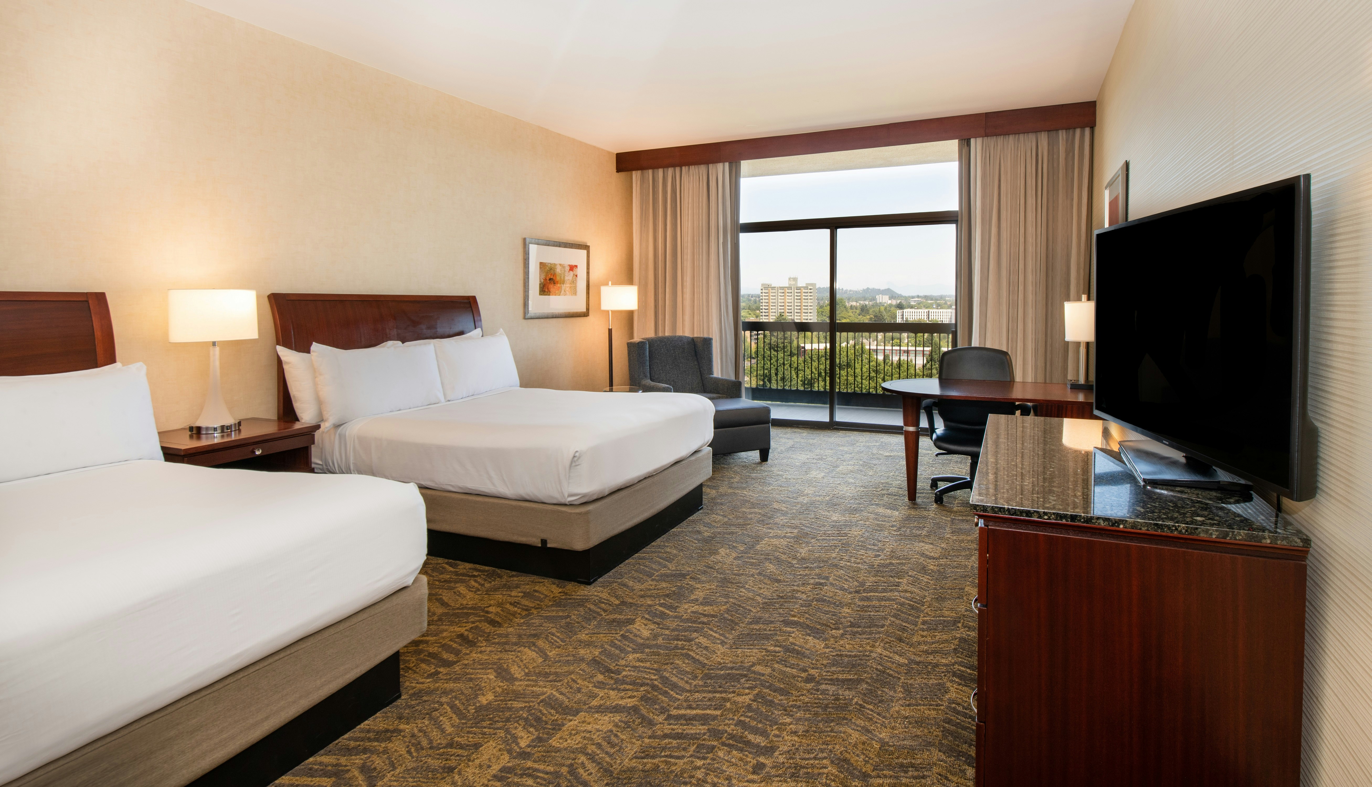 room, 2 queen beds, balcony