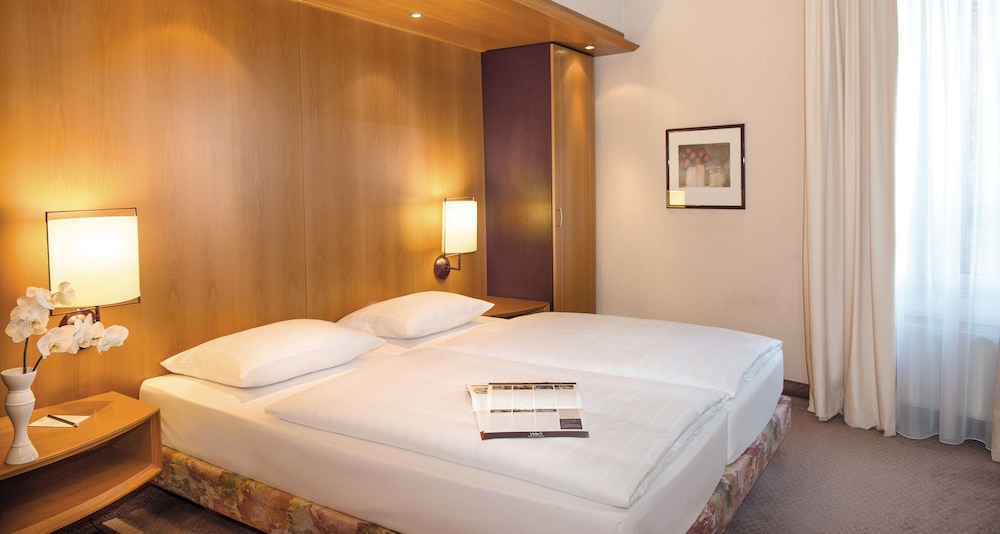 Victor's Residenz-Hotel Frankenthal 13/32