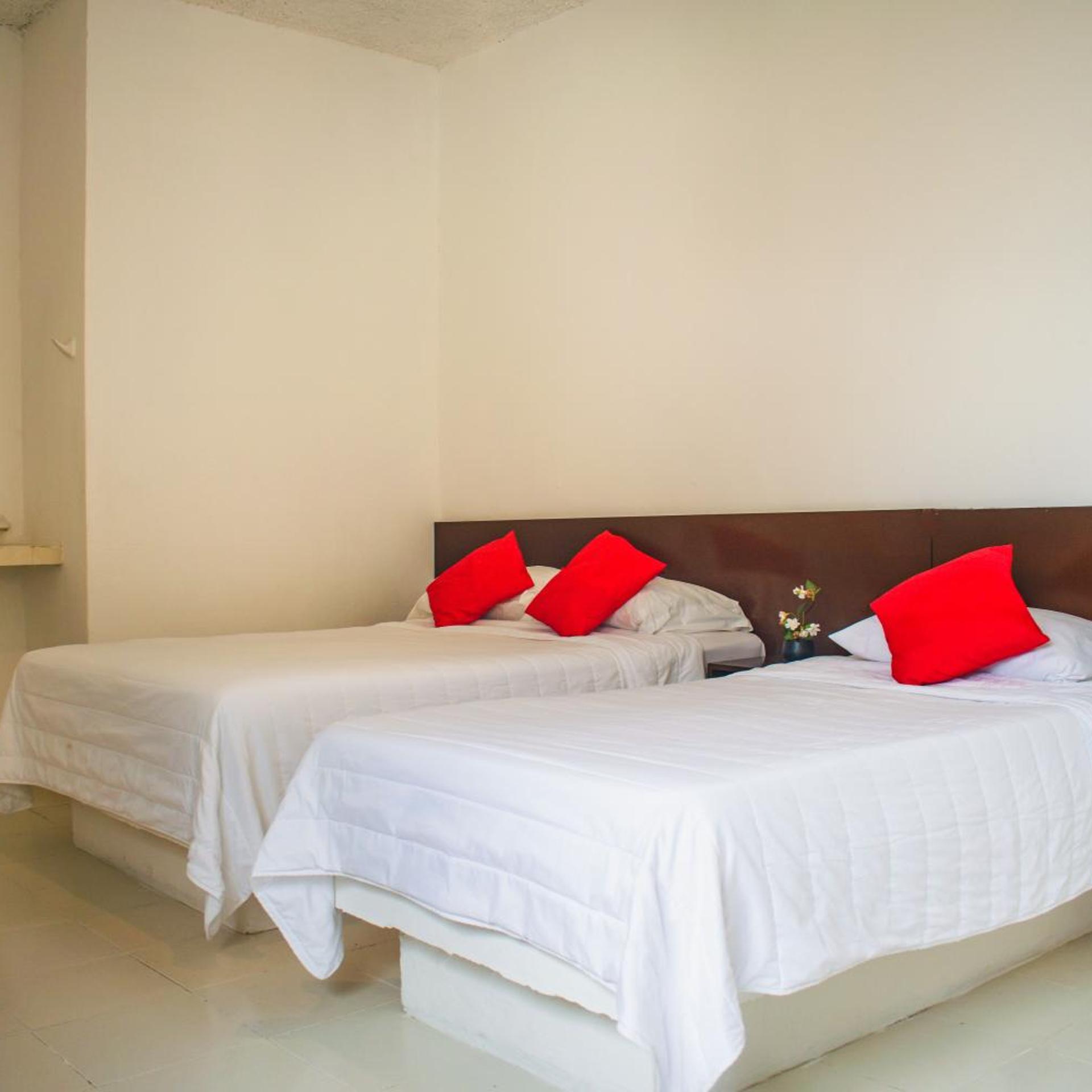 غرفة قياسية ثلاثية، Hotel Cupules 5/6