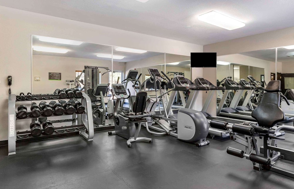 Candlewood Suites Houston Kingwood 33/59