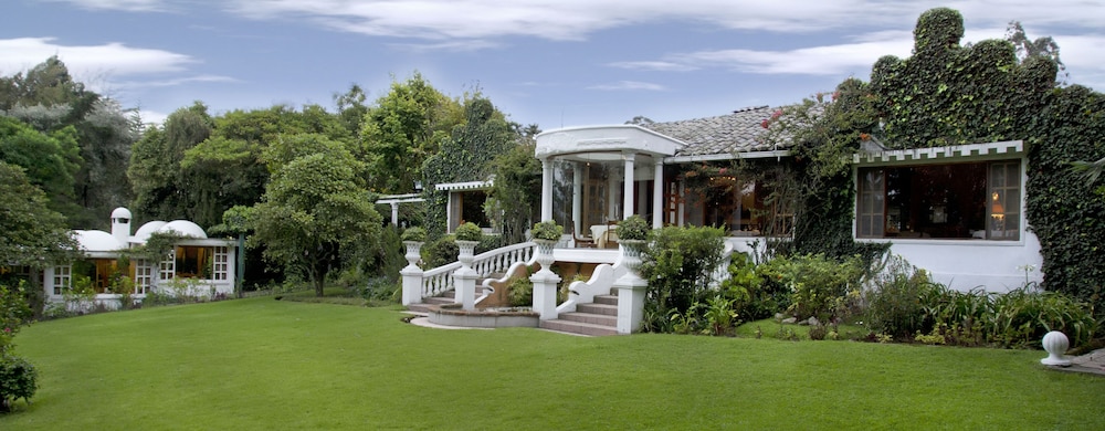 LA MIRAGE GARDEN HOTEL & SPA 52/55