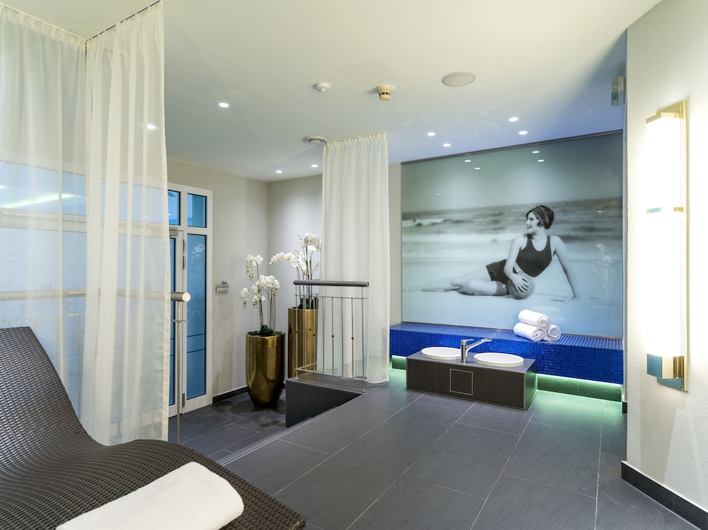 2 BEDROOMS, PANORAMIC, SUITE, 2 DOUBLE BEDS, SOFA, KITCHEN