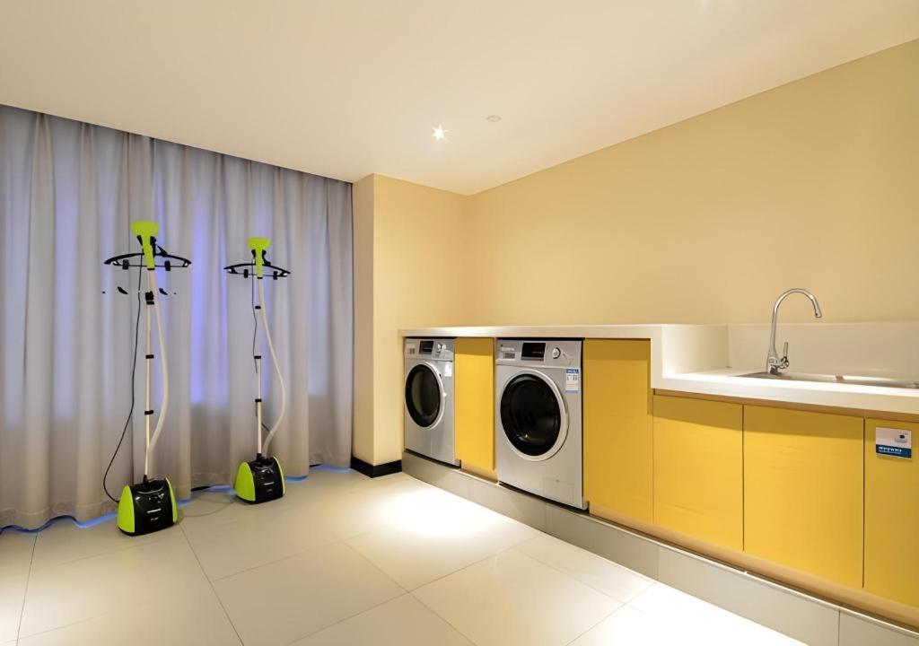 City Comfort Inn Jingzhou Wanda Plaza 30/42