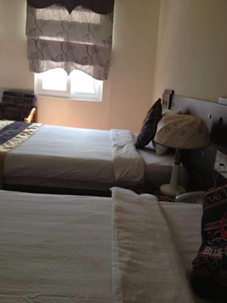 Besea Hotel 46/59