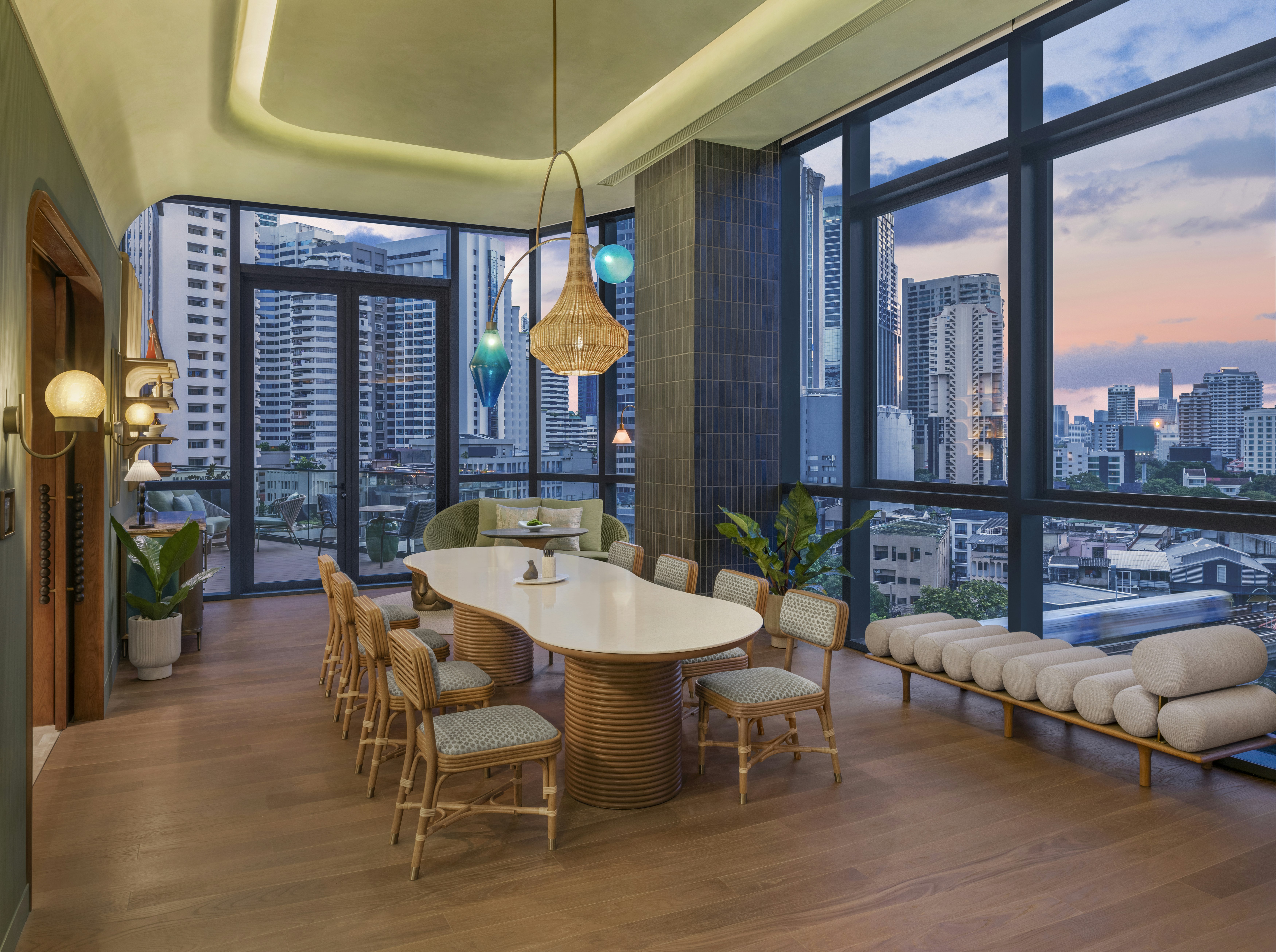 KROMO Bangkok, Curio Collection by Hilton 68/85