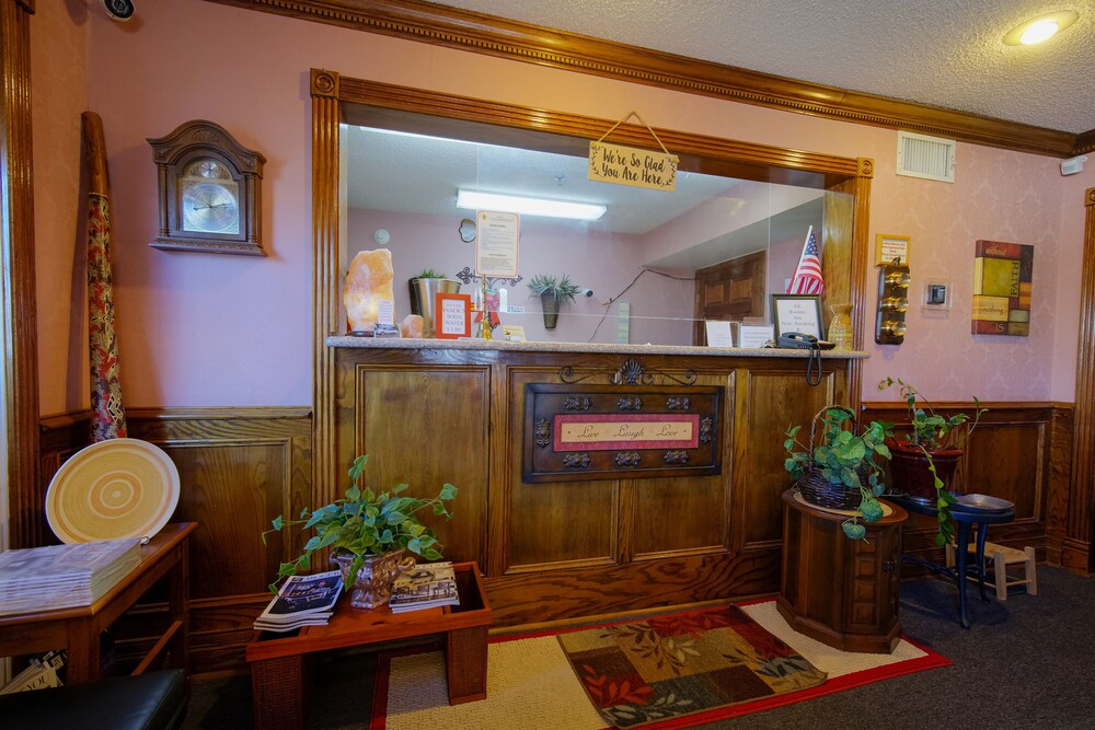 Lobby at Hotel O Eureka Springs - Christ of Ozark Area, EUREKA SPRINGS - AR