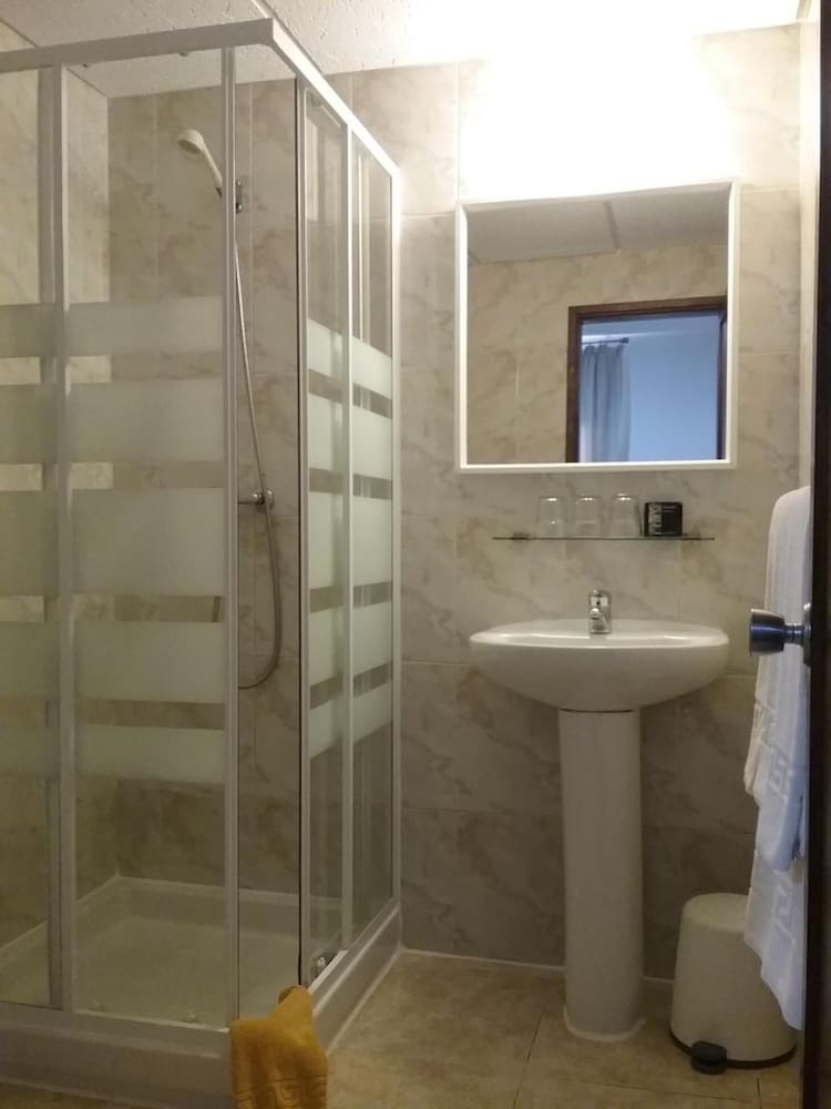 Residencia Cardona 18/57