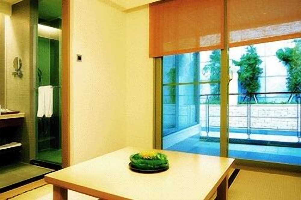 Cedarwood Villa 37/46