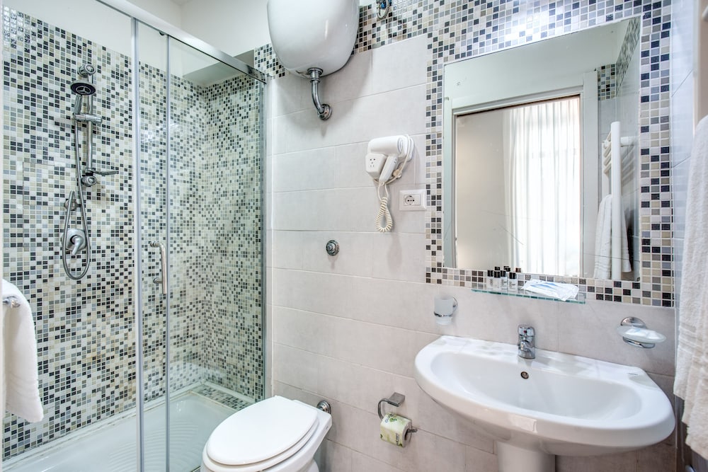 Napolis Gold Hotel 42/46