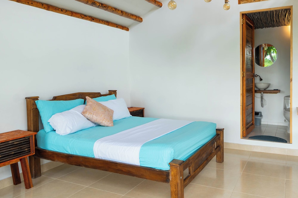 DELUXE, SUITE, BEACH VIEW, PRIVATE BATHROOM
