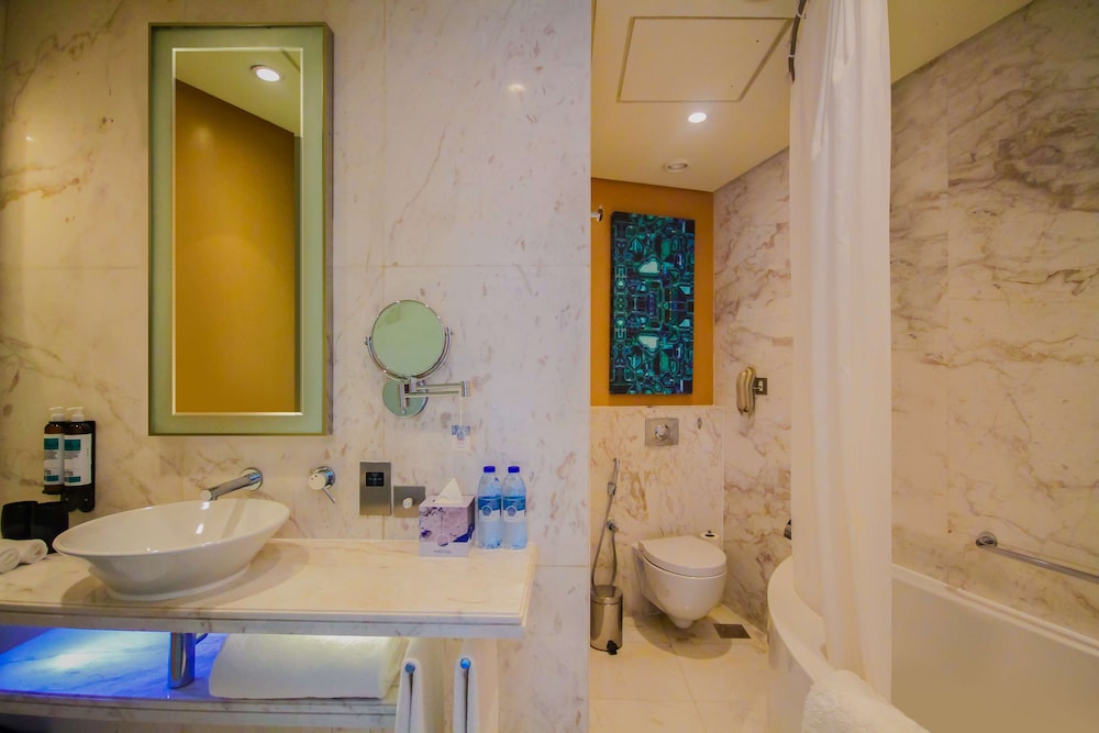 Media One Hotel Dubai, WorldHotels Crafted 34/97