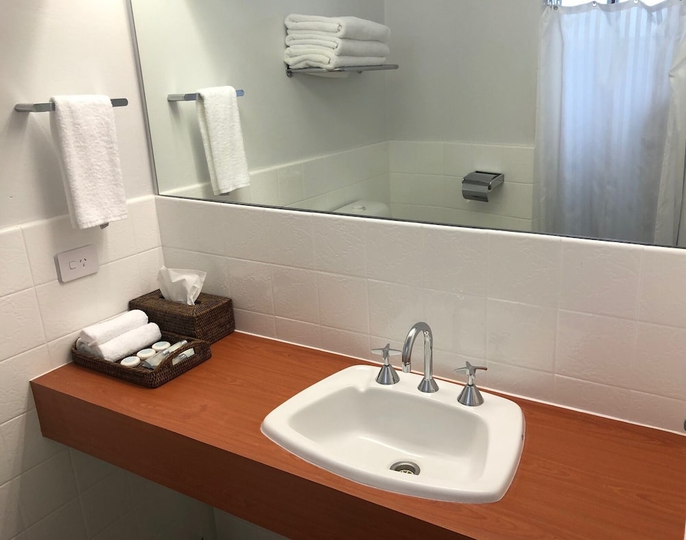Matador Motor Inn 32/80