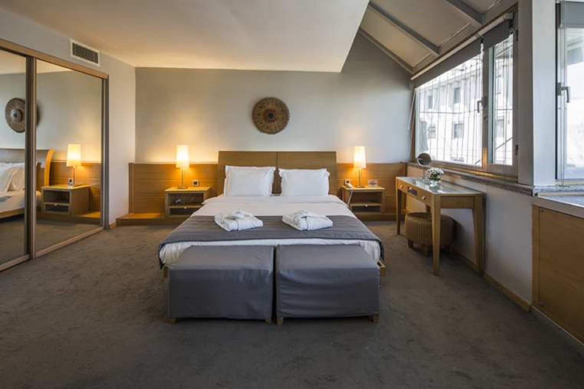 Penthouse, Bosphorus View