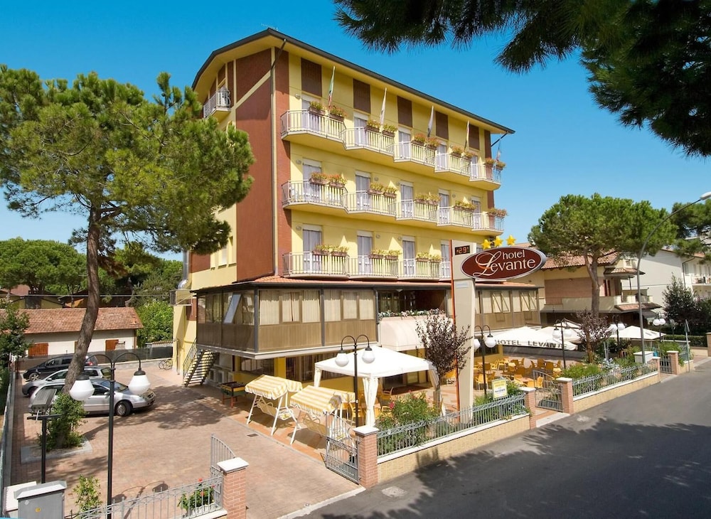 Hotel Levante 2/45