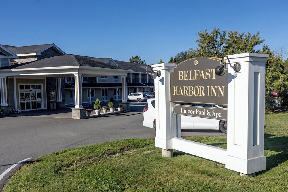 Belfast Harbor Inn 55/64