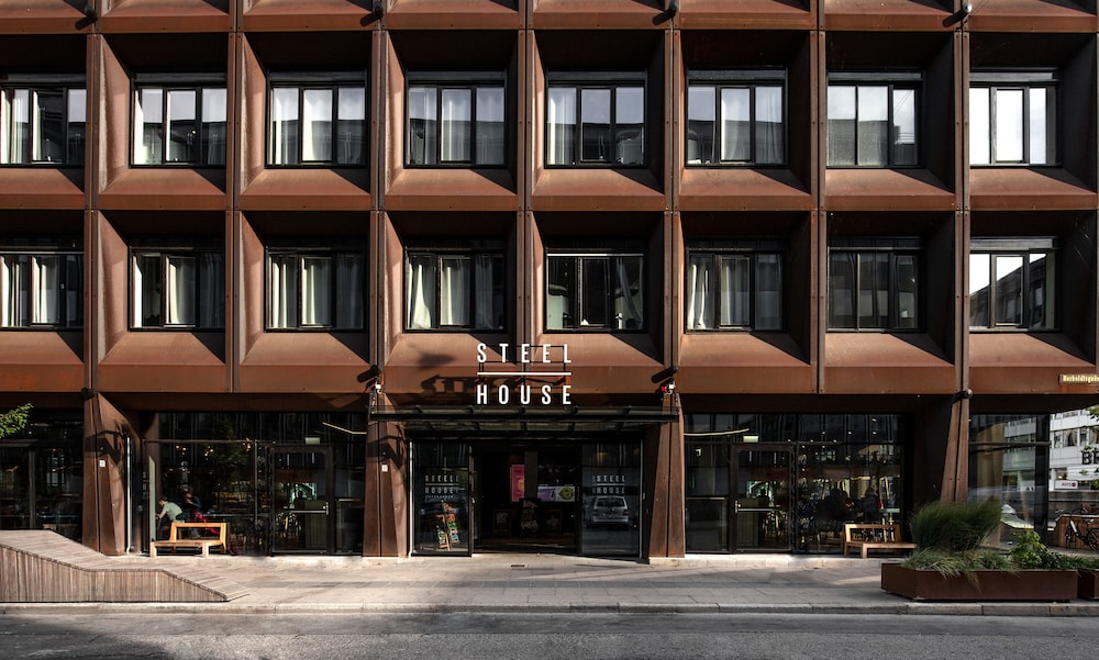 Steel House Copenhagen 2/59