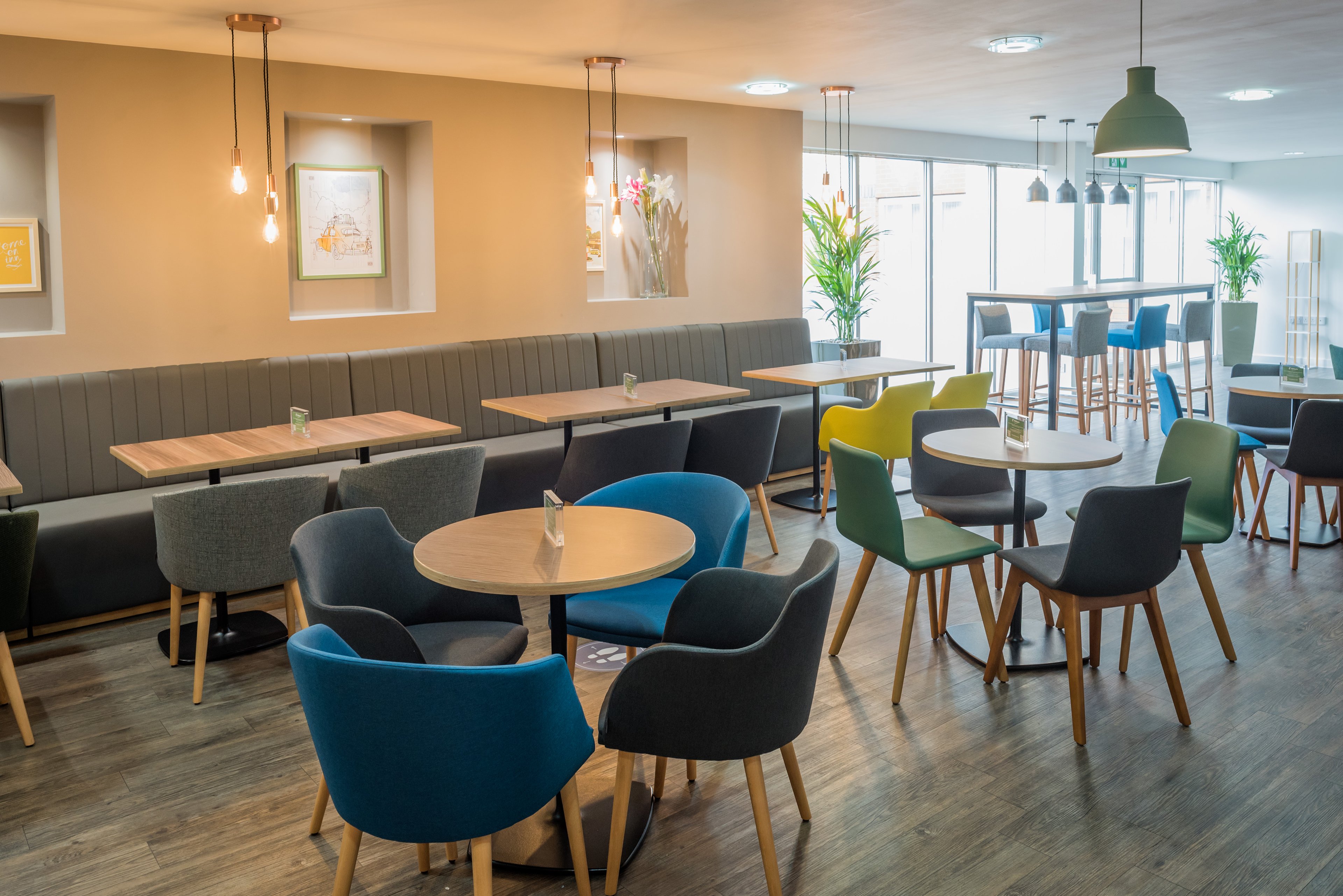 Holiday Inn Manchester West 44/74