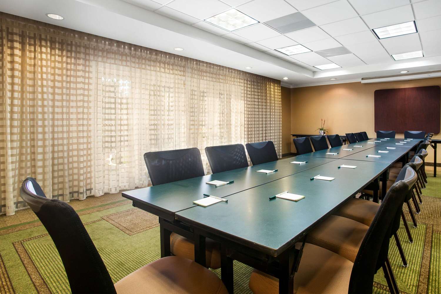 Fairfield by Marriott Inn & Suites Austin West 27/36