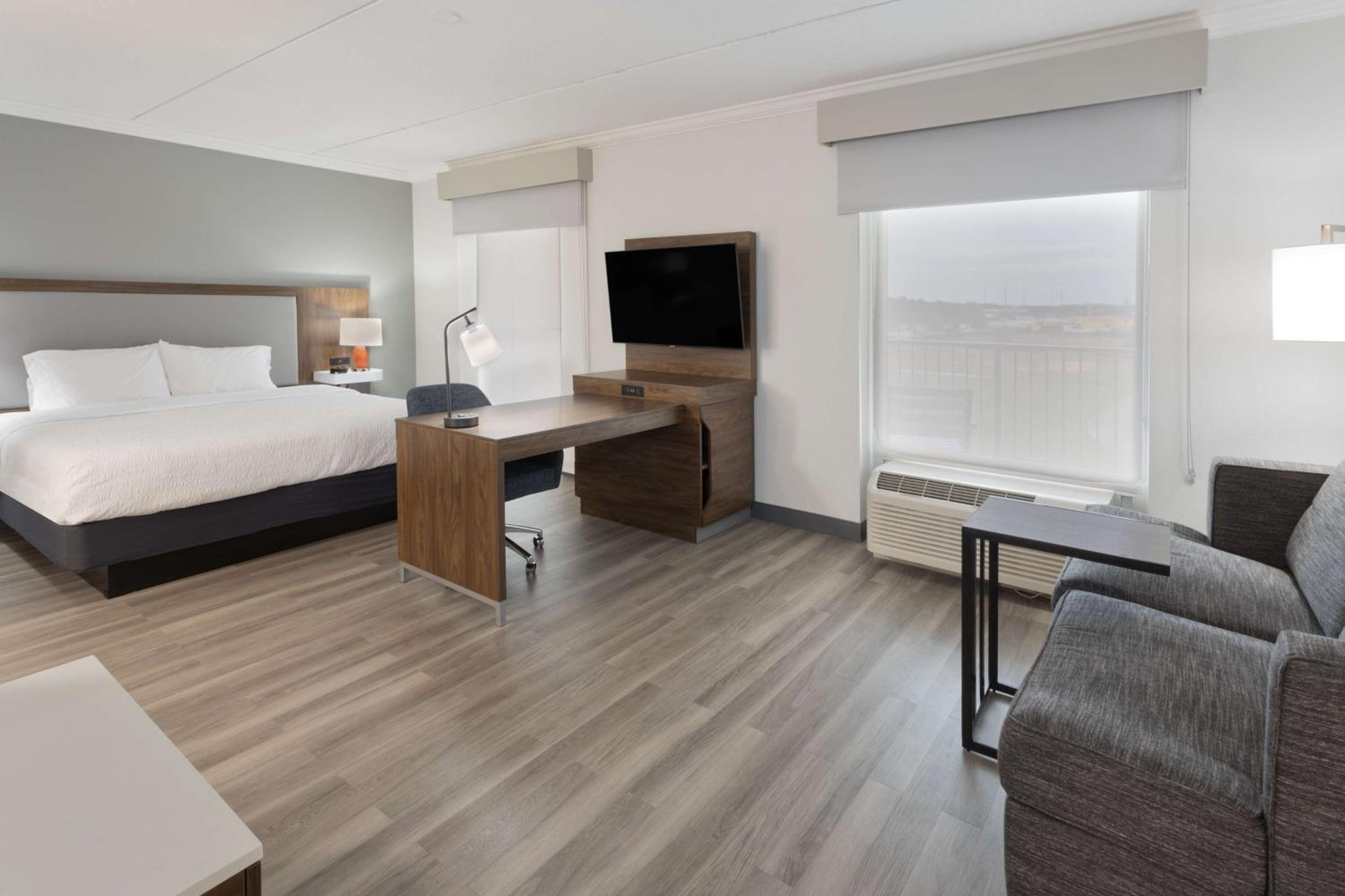 Studio, Suite, King Bed