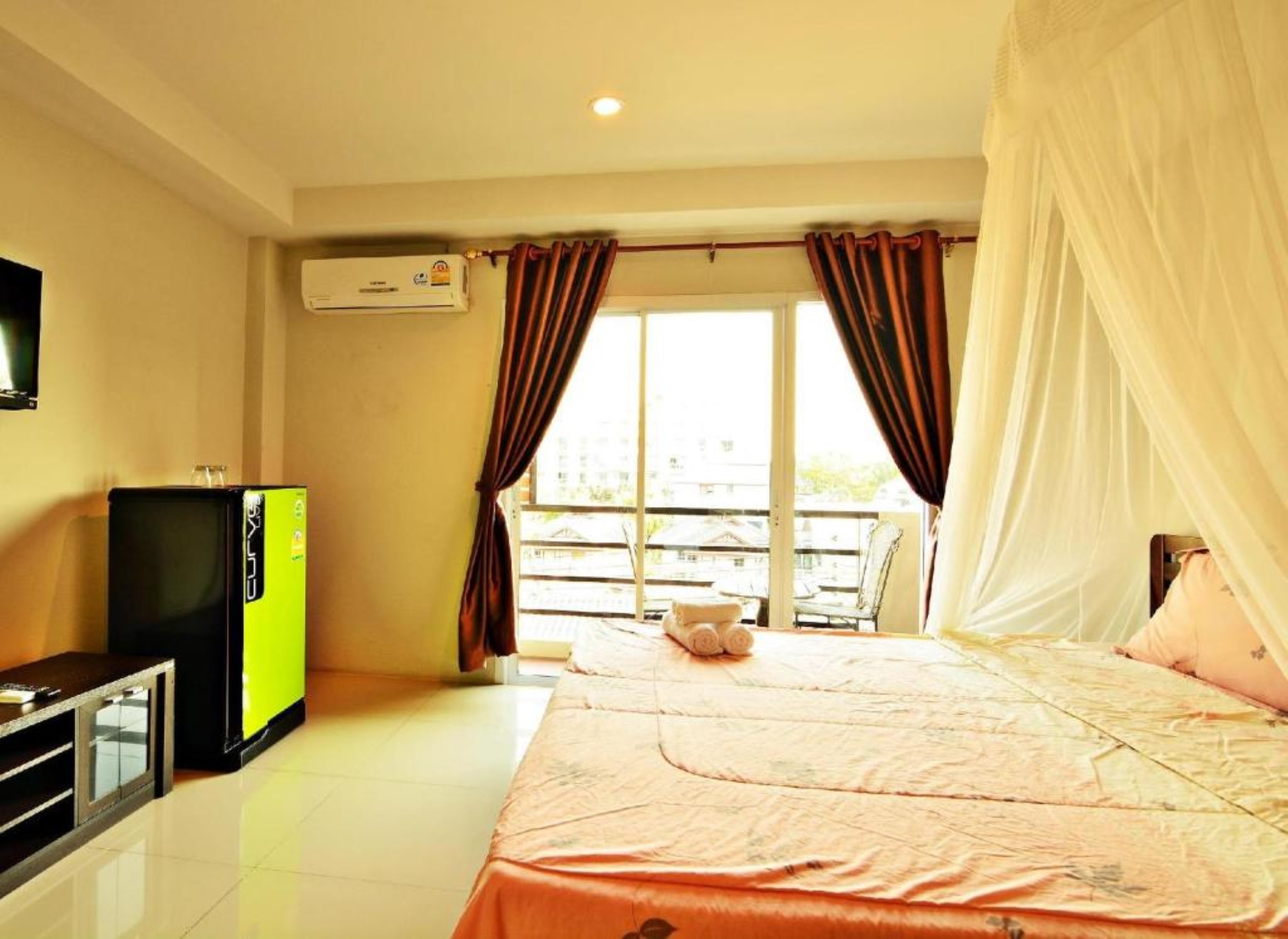 be rich hotel