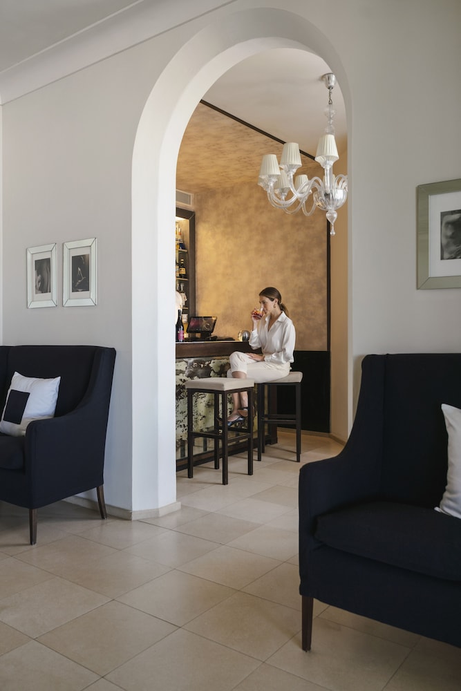 Hotel Carducci 76 55/75