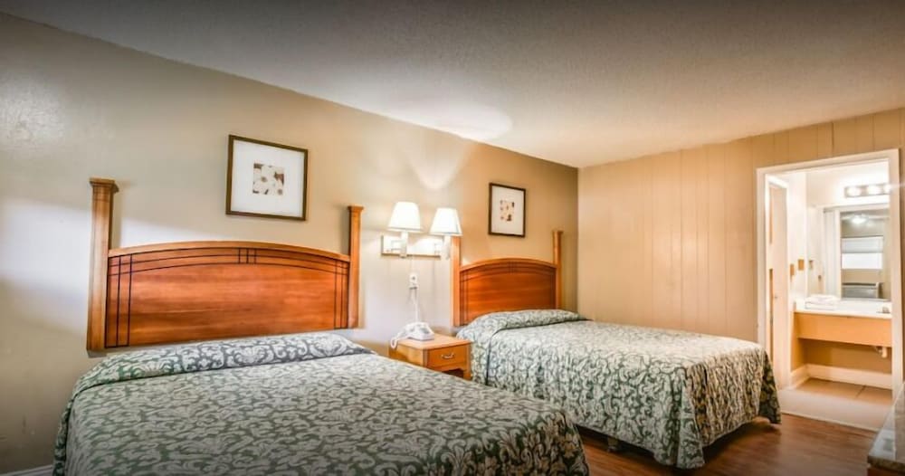 Real Value Inn 4/8