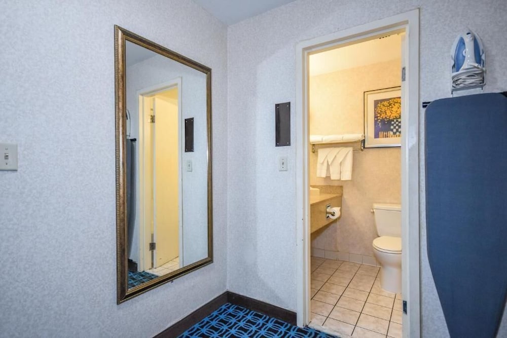 Charles River Inn 27/27
