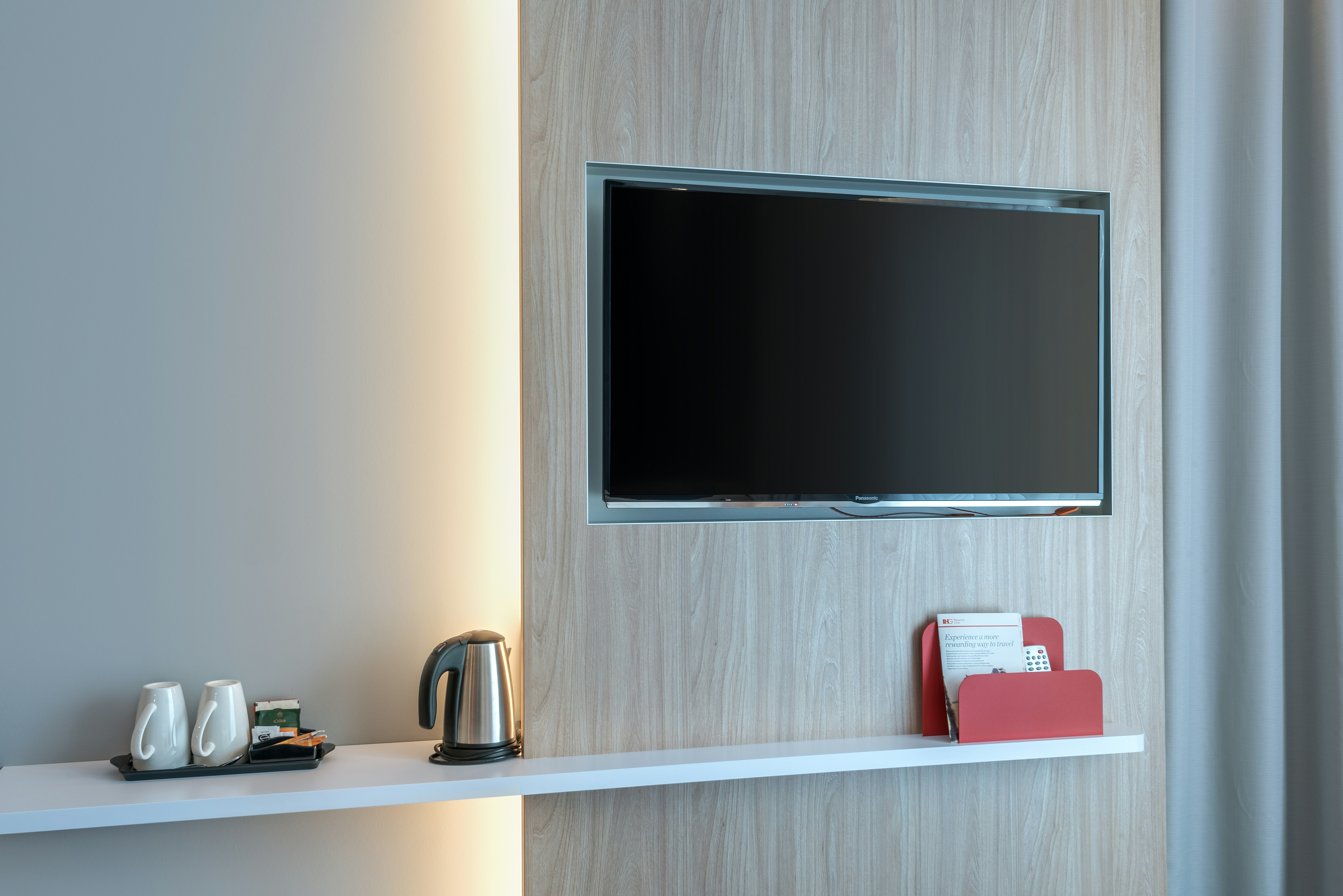 HOLIDAY INN EXPRESS SIEGEN 17/79