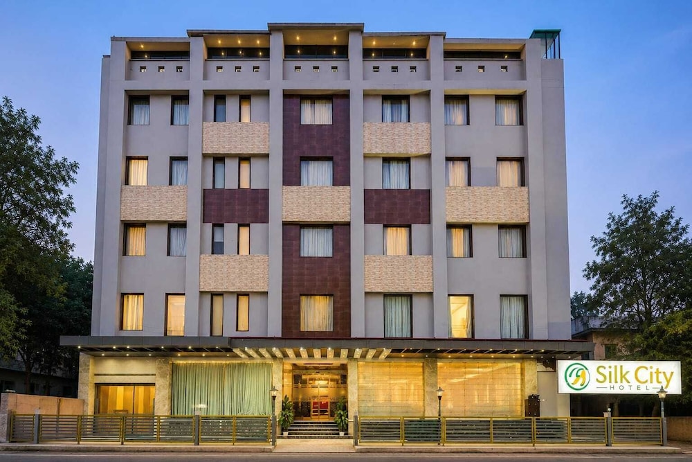 Hotel Silk City 1/50