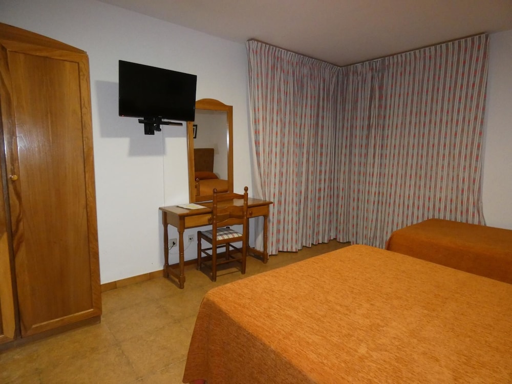 RURAL MOUNTAIN HOTEL - CAZORLA 11/25