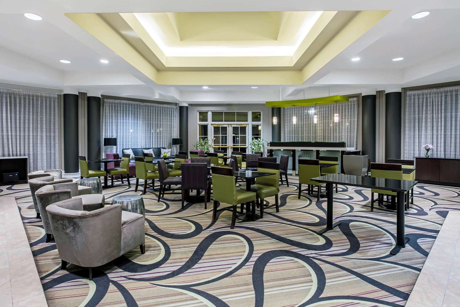 La Quinta Inn & Suites by Wyndham Dallas Arlington South 51/66