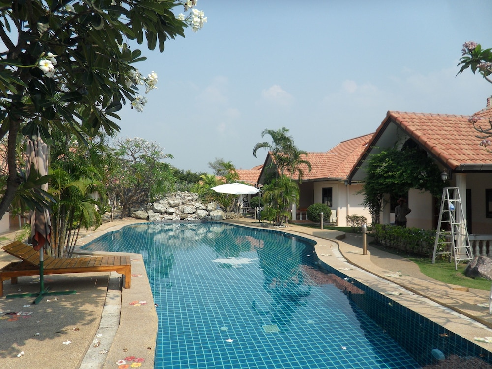 Thai Crystal Resident 42/50
