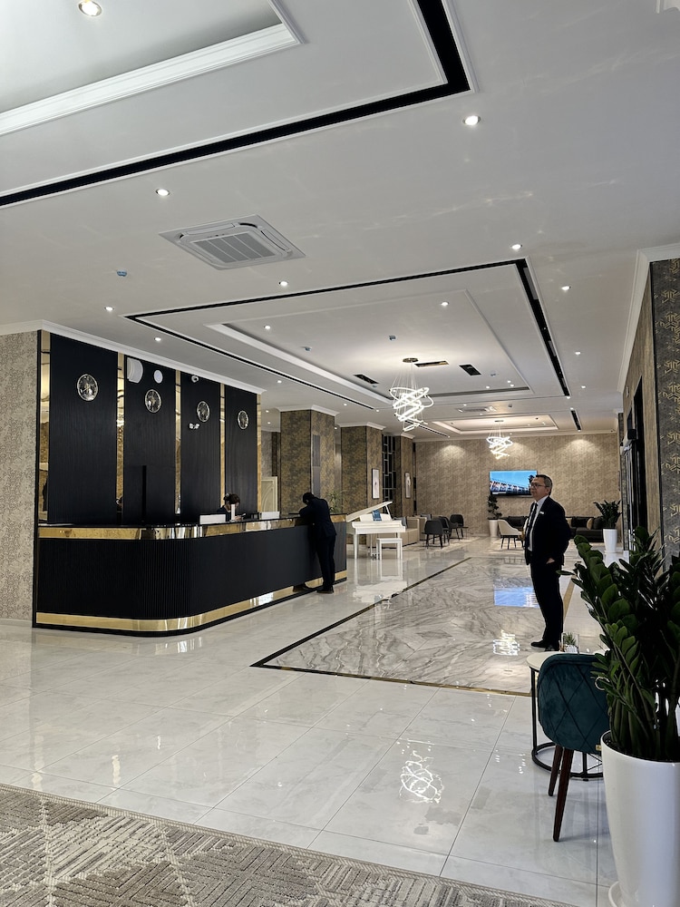 The Tower Hotel Tashkent 11/70