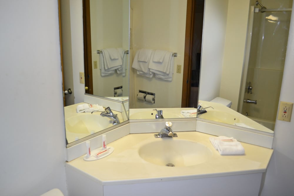 Travelodge by Wyndham Niagara Falls 23/32
