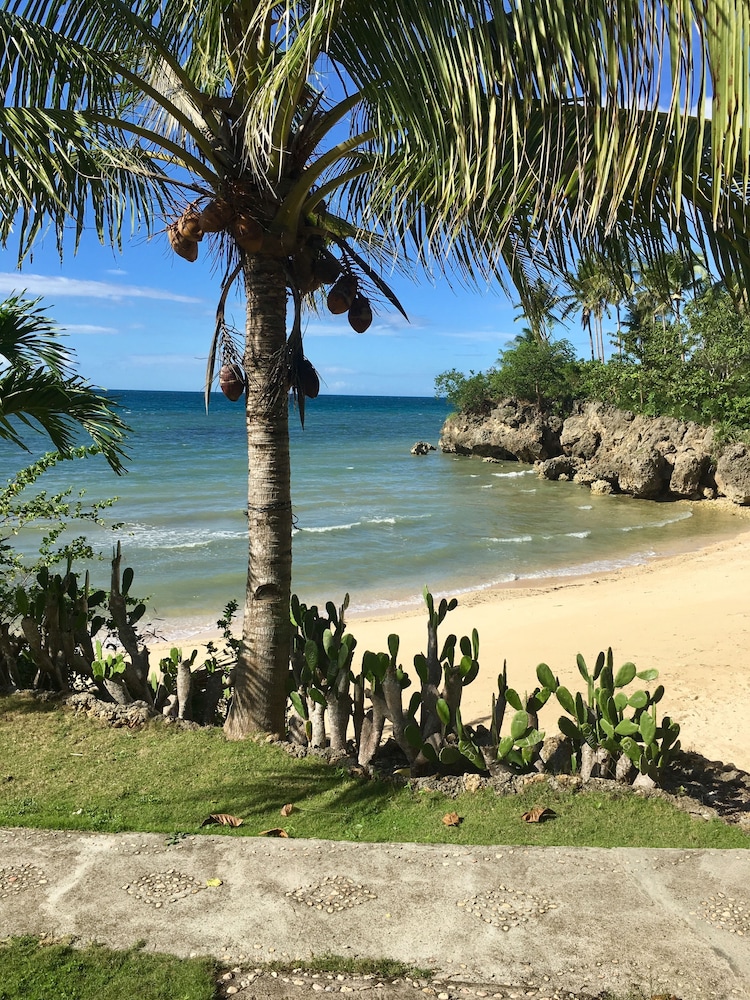 Cebu R Resort Tabuelan 32/50