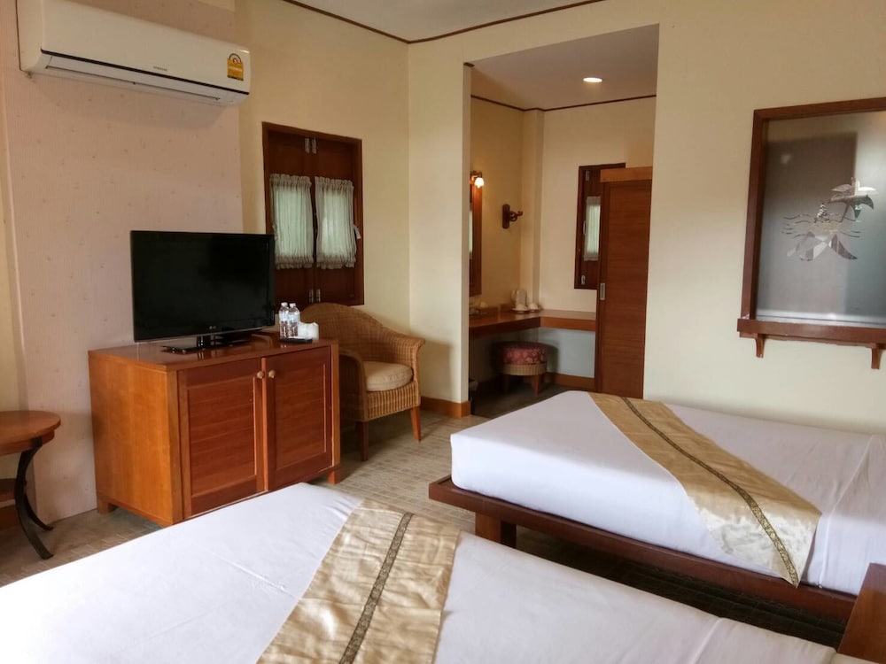 Golden Pine Beach Resort and Spa 13/61