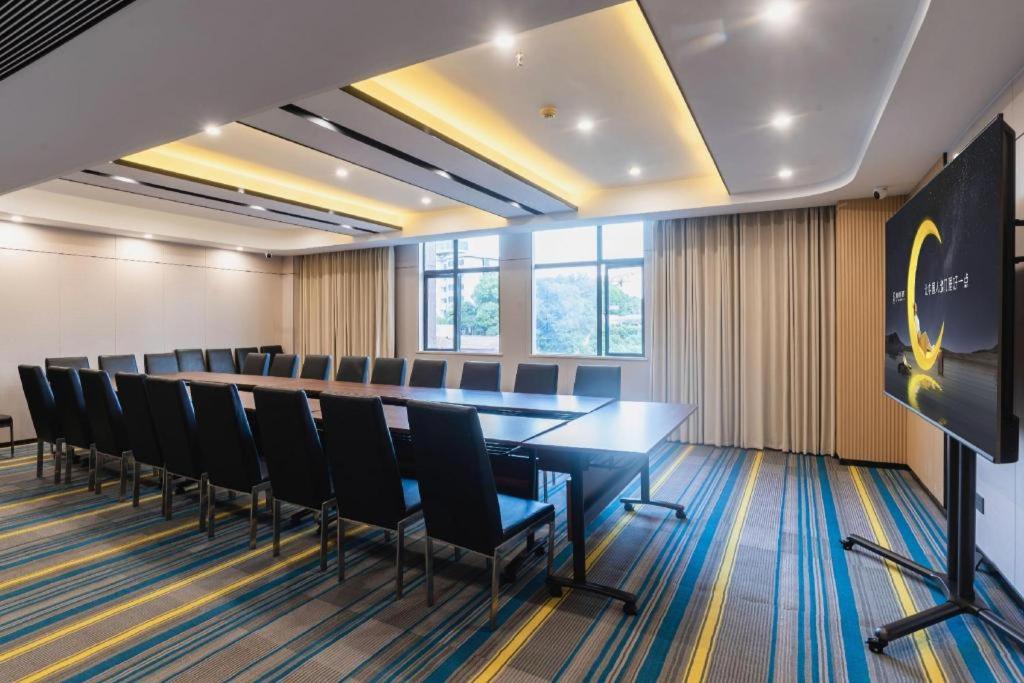 City Comfort Inn Jingmen Zhongxiang Chengtian Huafu 47/50