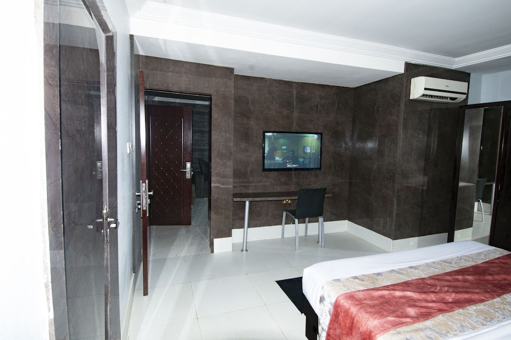 Newland Luxury Apartments 22/50