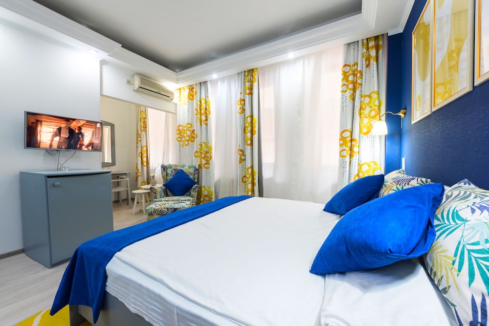 Relax Comfort Suites 16/50