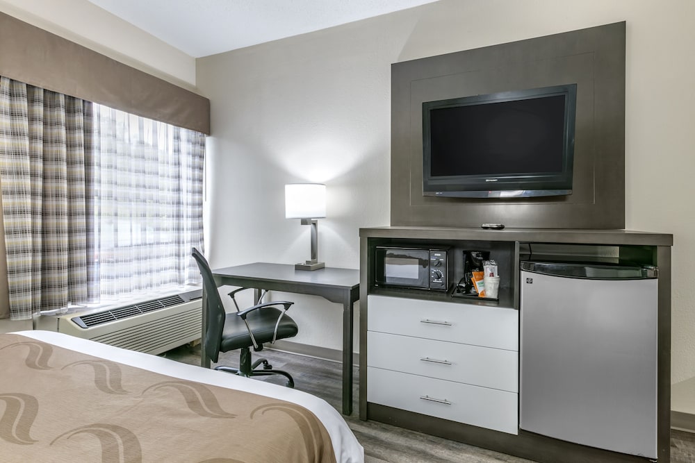 Quality Inn Rogersville 12/20