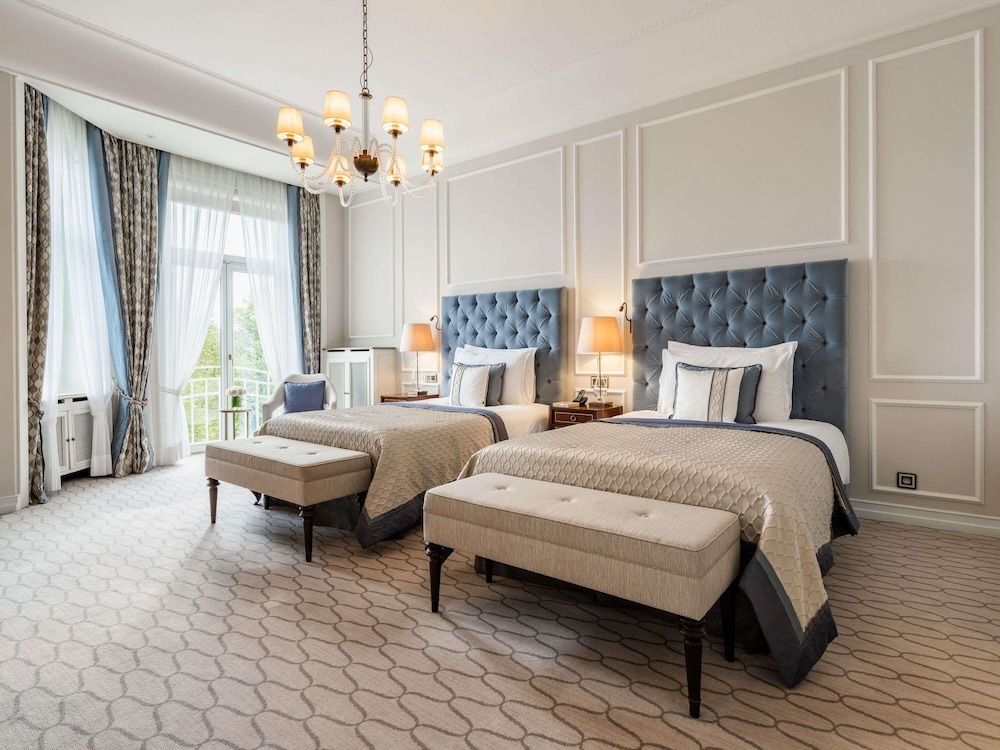 Fairmont Vier Jahreszeiten 25/75