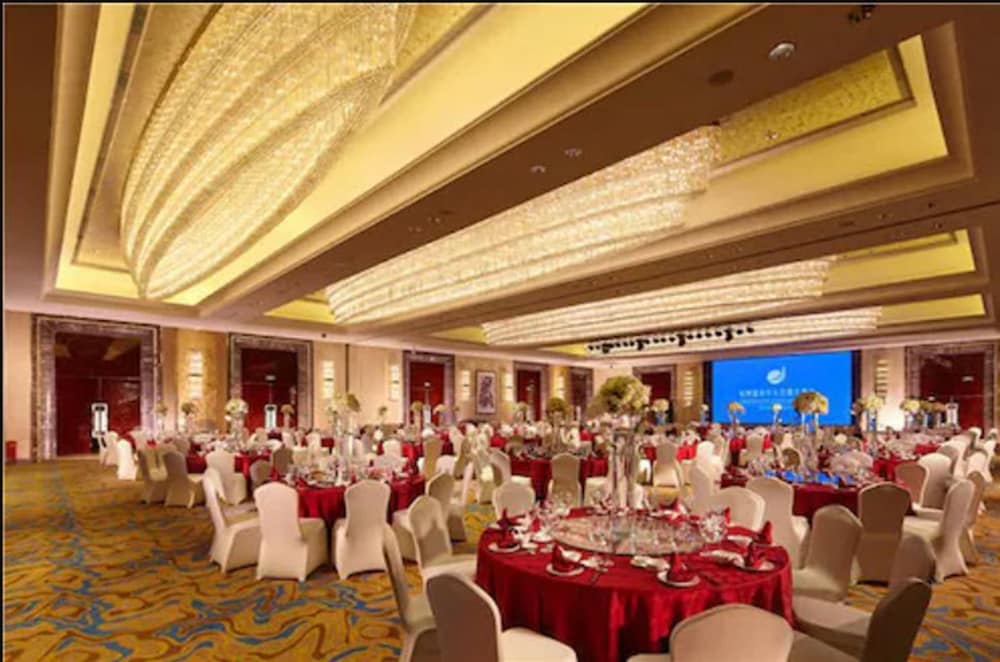 Grand New Century Hotel Hangzhou Sumtime 39/48