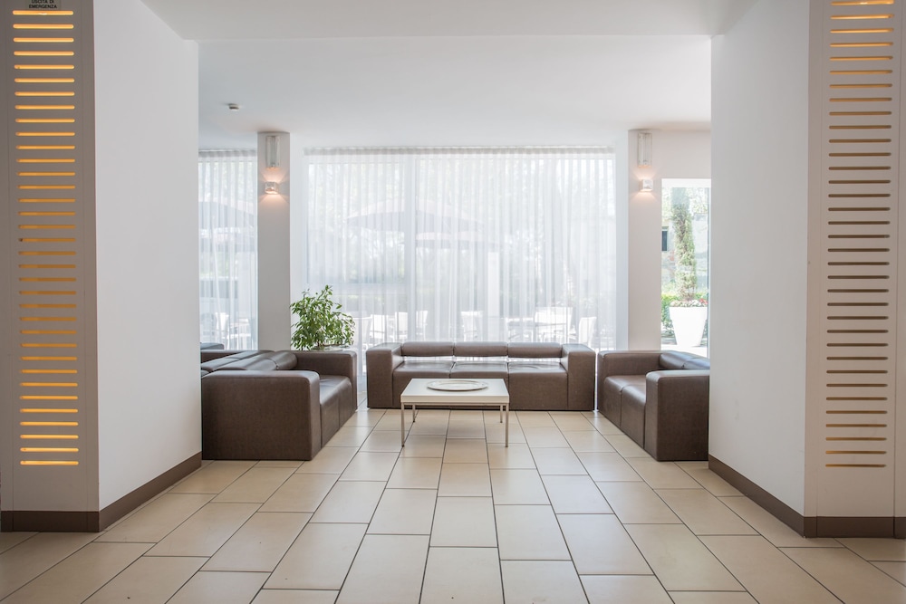 Color Mokambo Shore Design Hotel 5/32