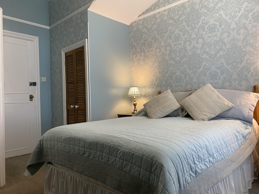 Classic, Double Bed, Sea View