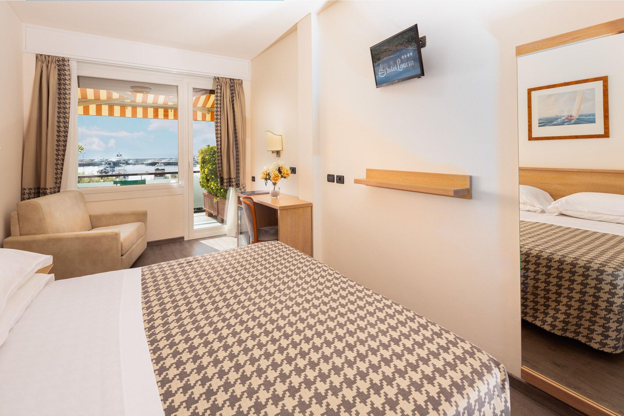 غرفة ثلاثية بإطلالة على البحر بشرفة، Hotel Laurin Formerly Best Western Hotel Laurin 4/6